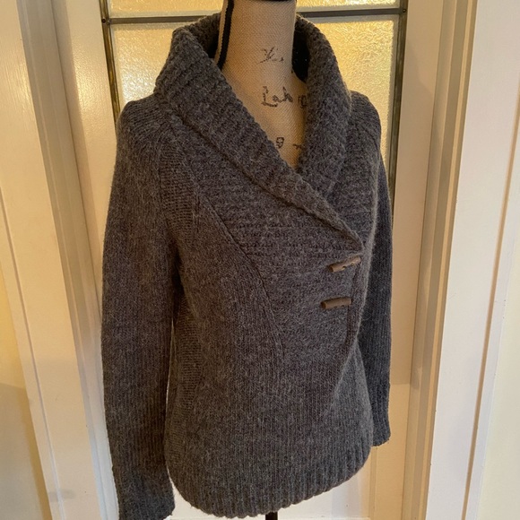 Cutie warm Gander mountain sweater 💕 - Picture 2 of 5